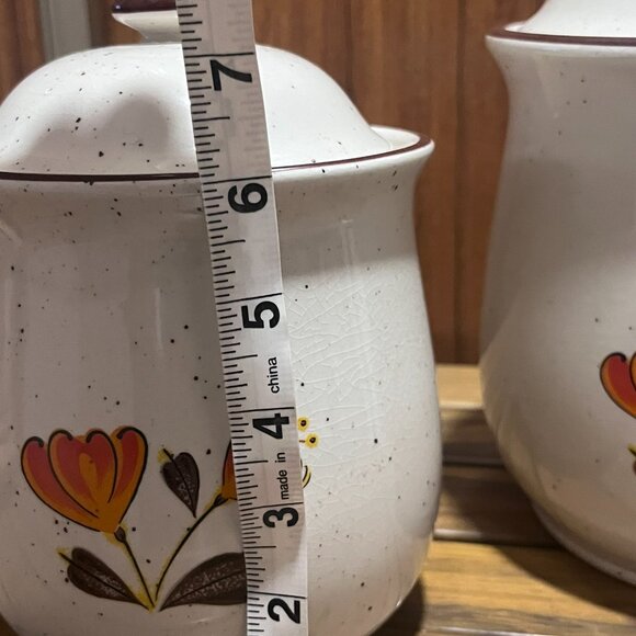 (VK)Vintage 1970s Valencia Poppy Stoneware Canisters (2) - Picture 9 of 9